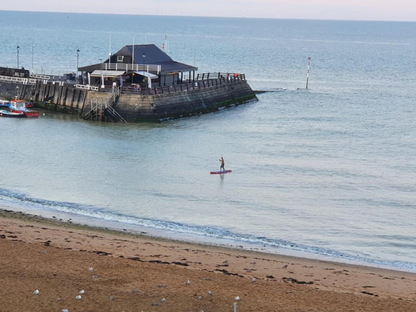 فيلا برودستيرزفي Family Seaside Escape المظهر الخارجي الصورة